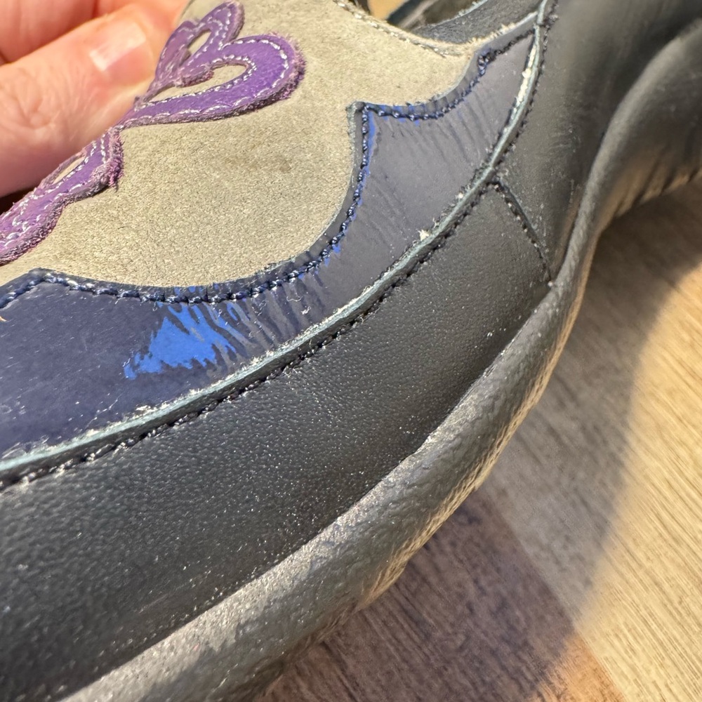 Women’s Mary Jane Flats in Black, Gray & Purple - Picture 6 of 11